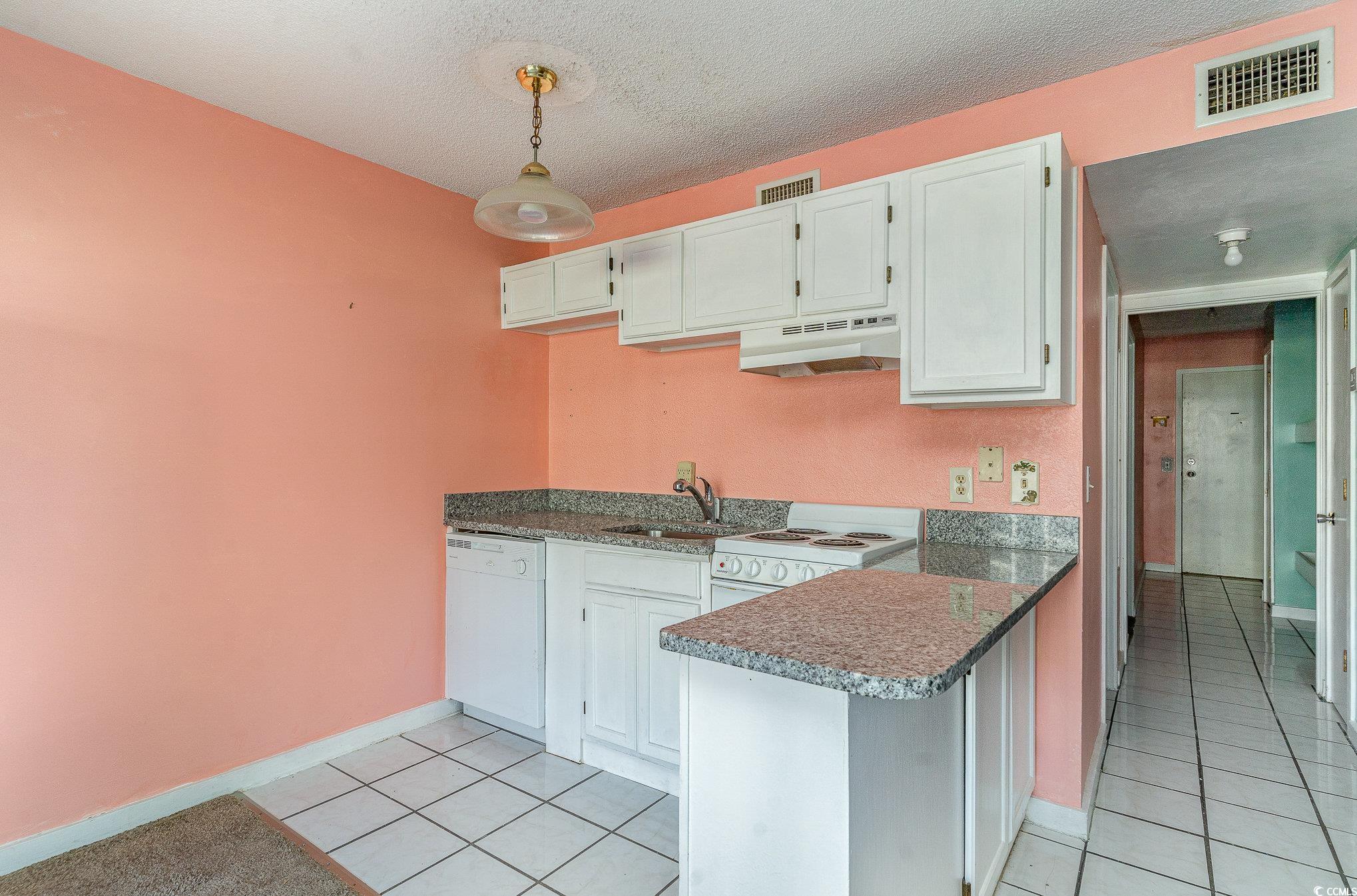 5905 S Kings Hwy. Unit: 235B