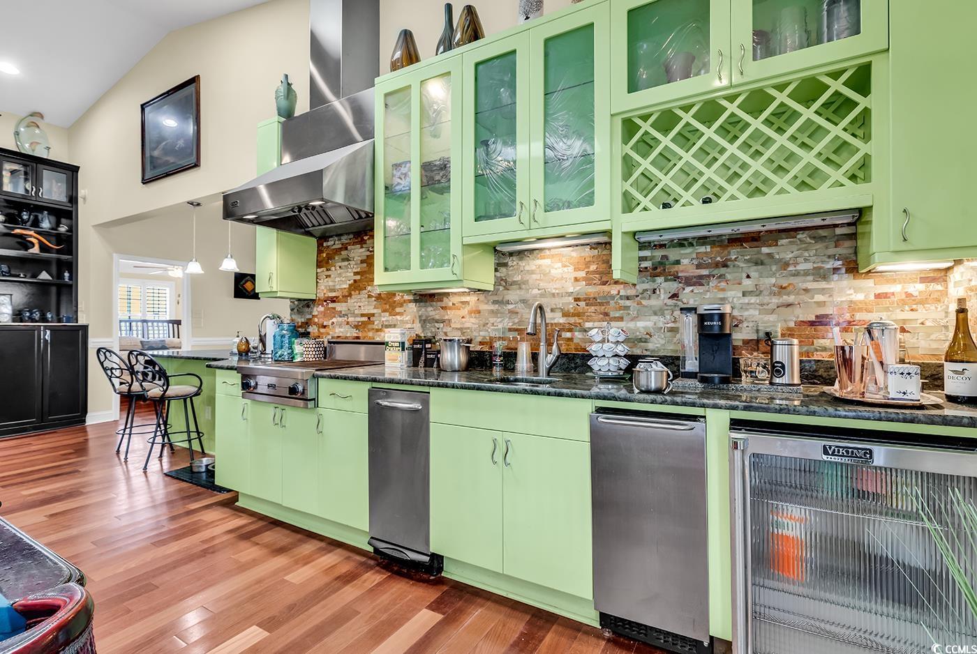 638 S Waccamaw Dr.