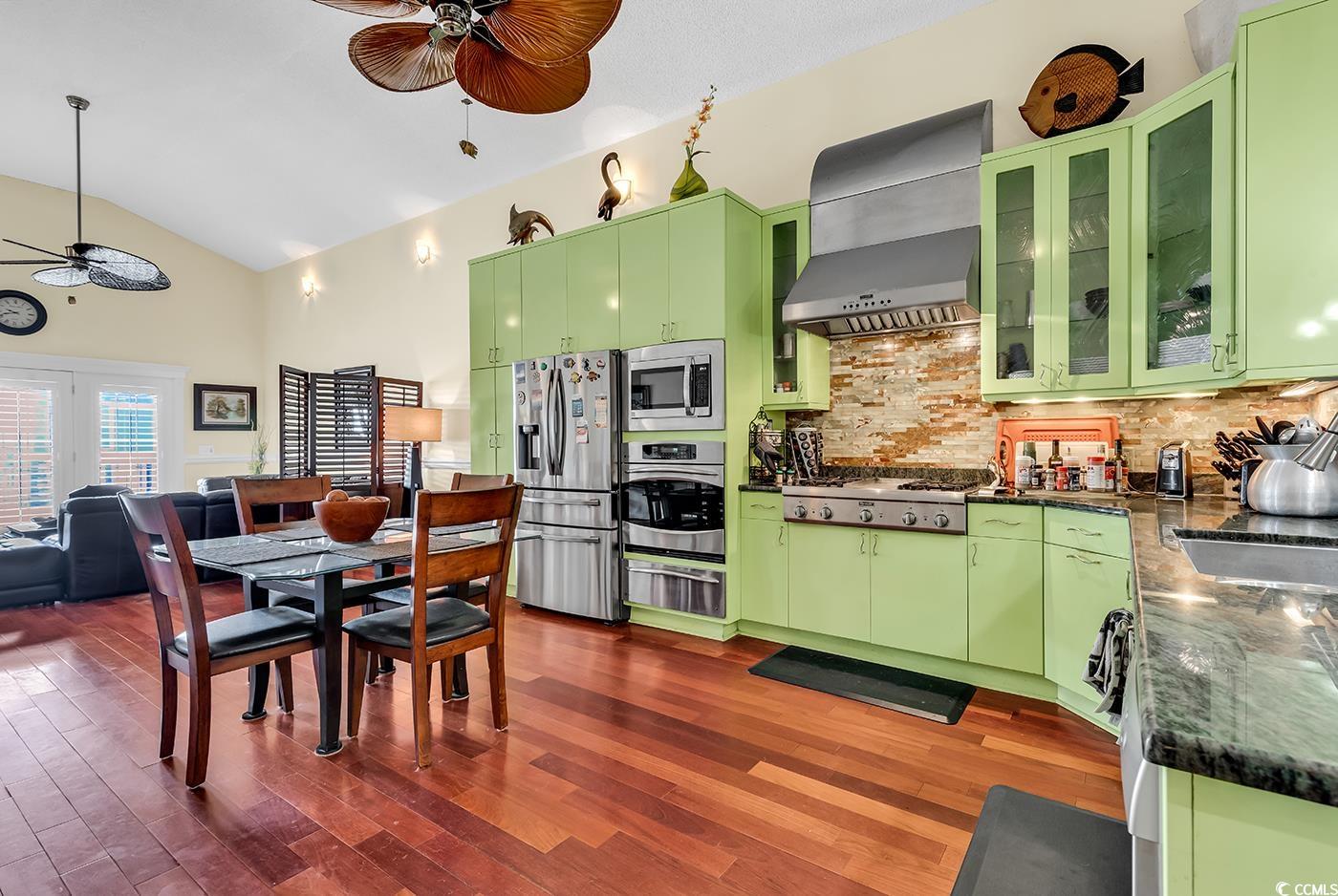638 S Waccamaw Dr.