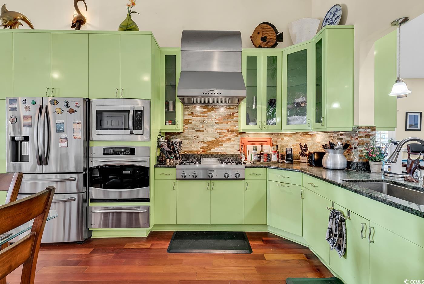 638 S Waccamaw Dr.