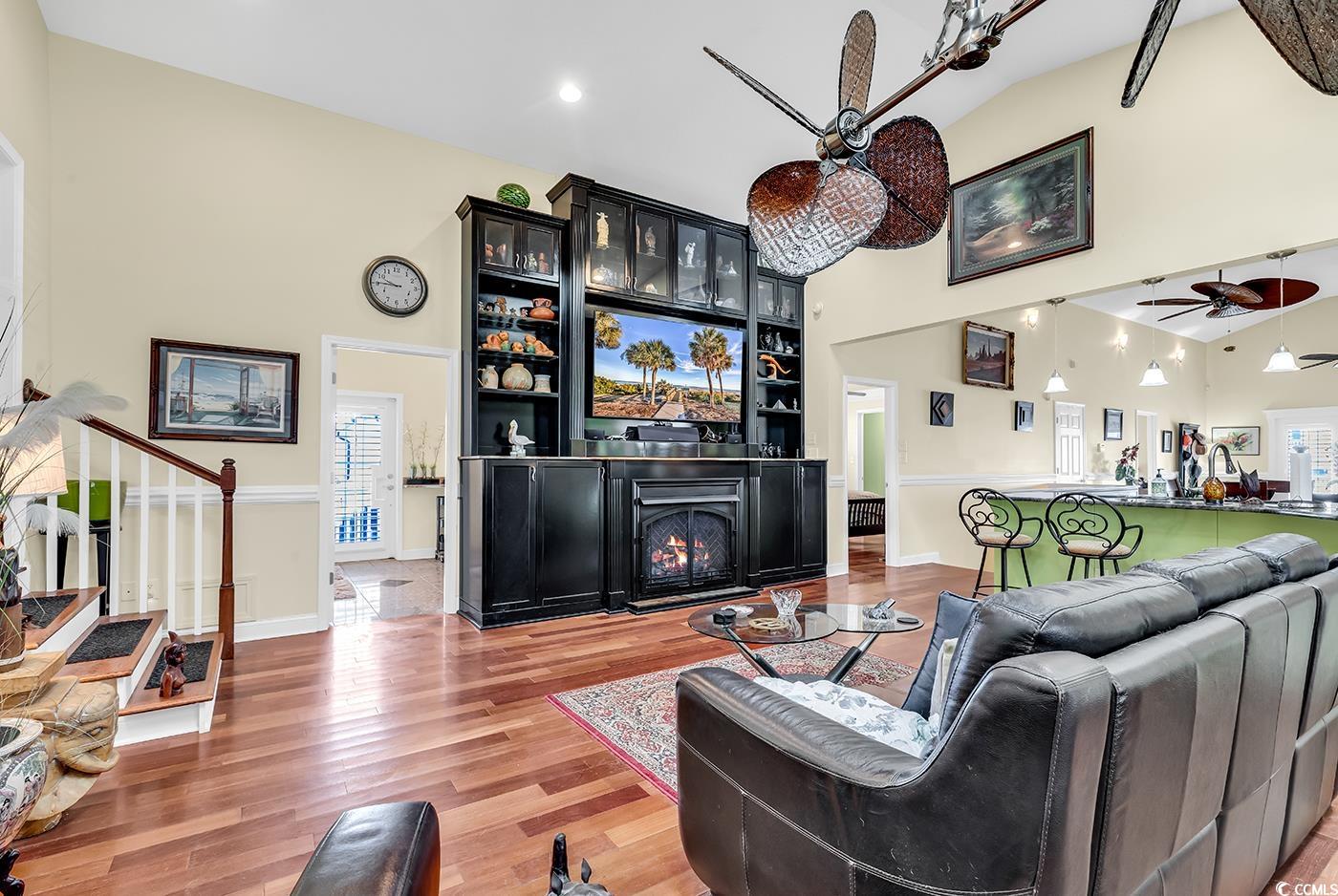 638 S Waccamaw Dr.