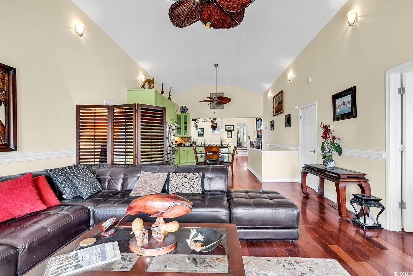 638 S Waccamaw Dr.