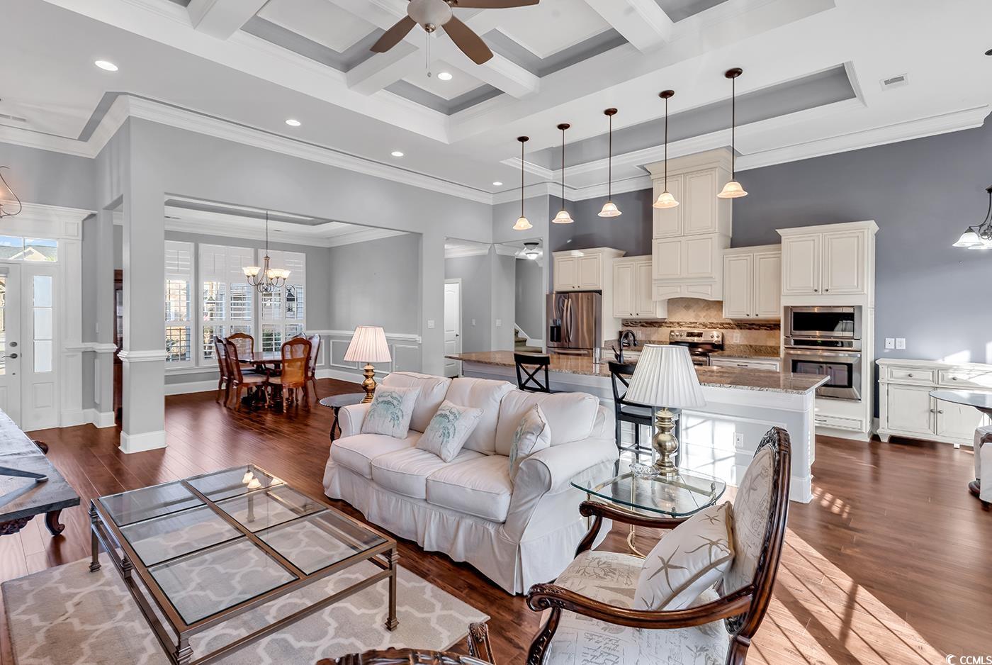 2840 McLeod Ln.