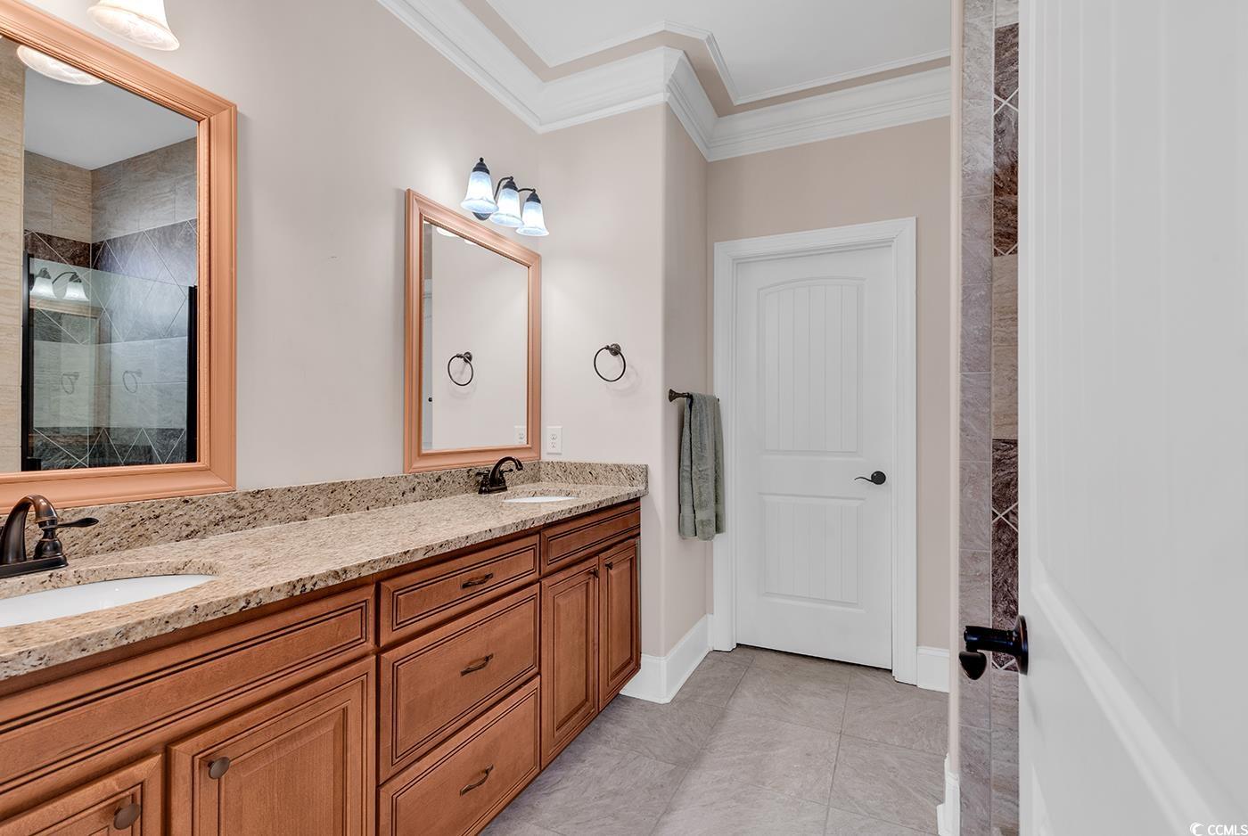 2840 McLeod Ln.