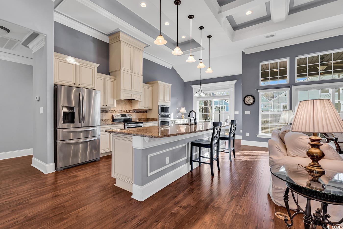 2840 McLeod Ln.