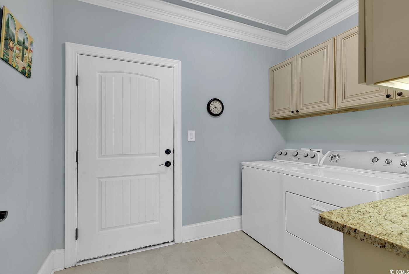 2840 McLeod Ln.