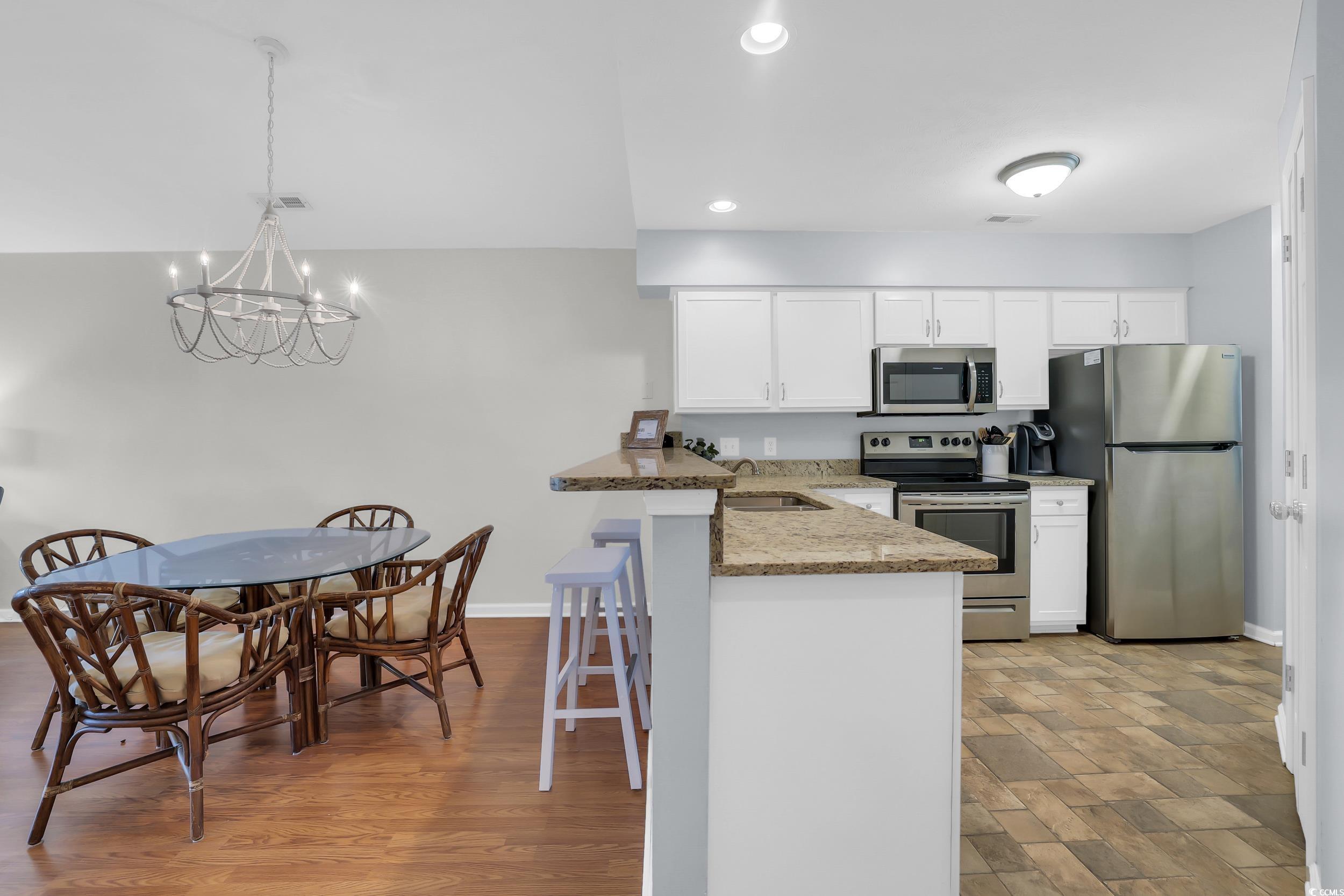 504 Pinehurst Ln. Unit: 18J