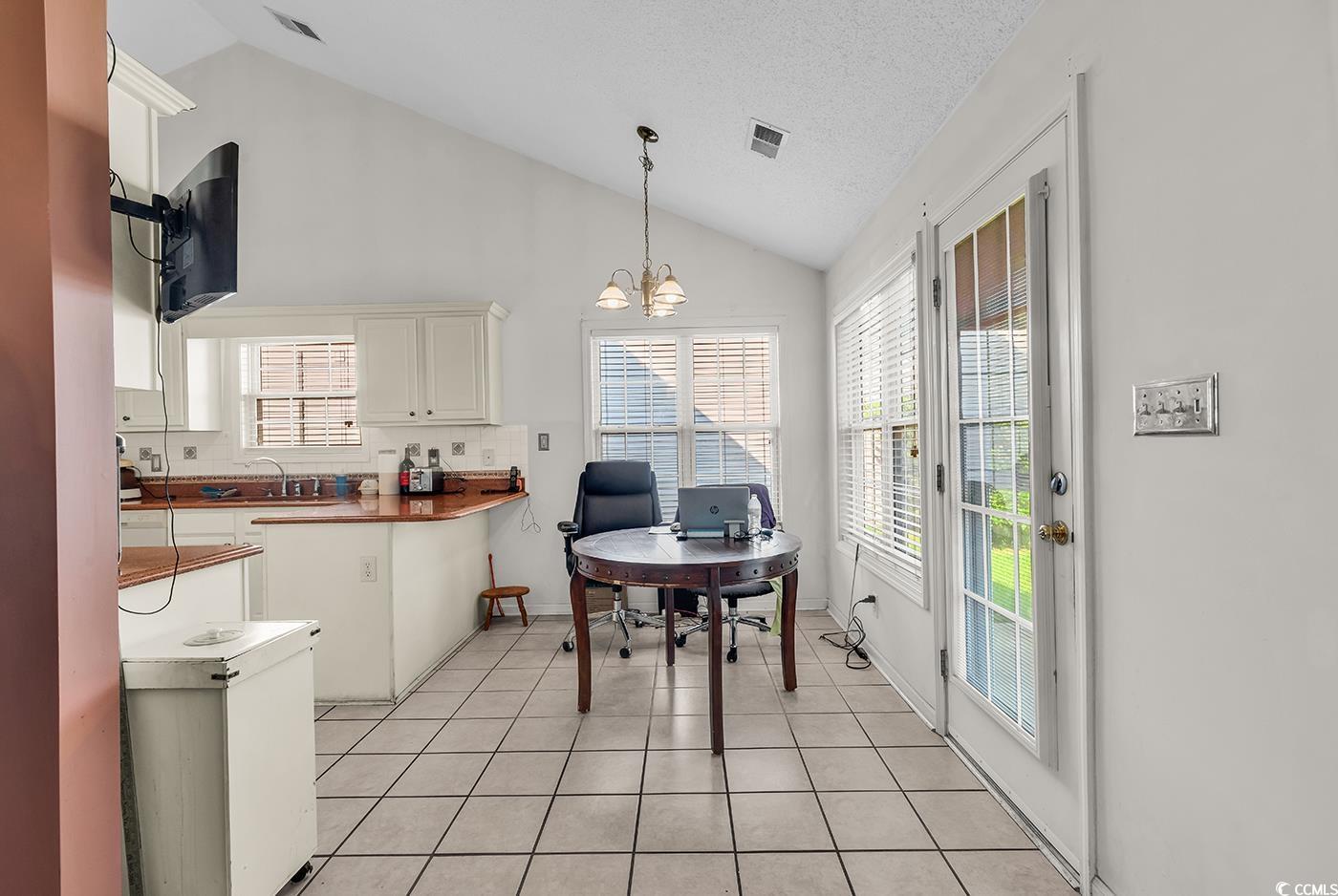 3821 Barrington Ln.