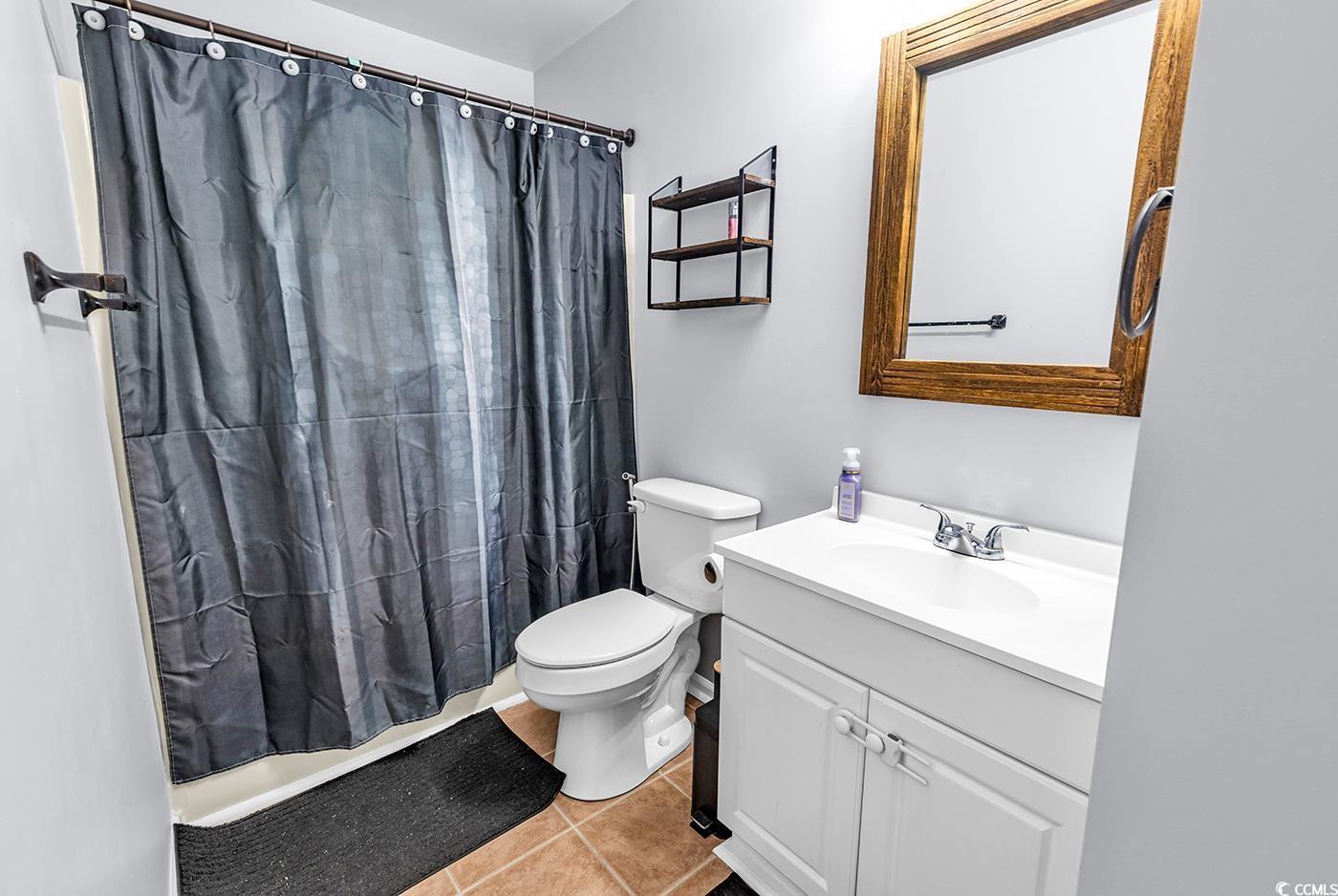 1890 Auburn Ln. Unit: 33-D