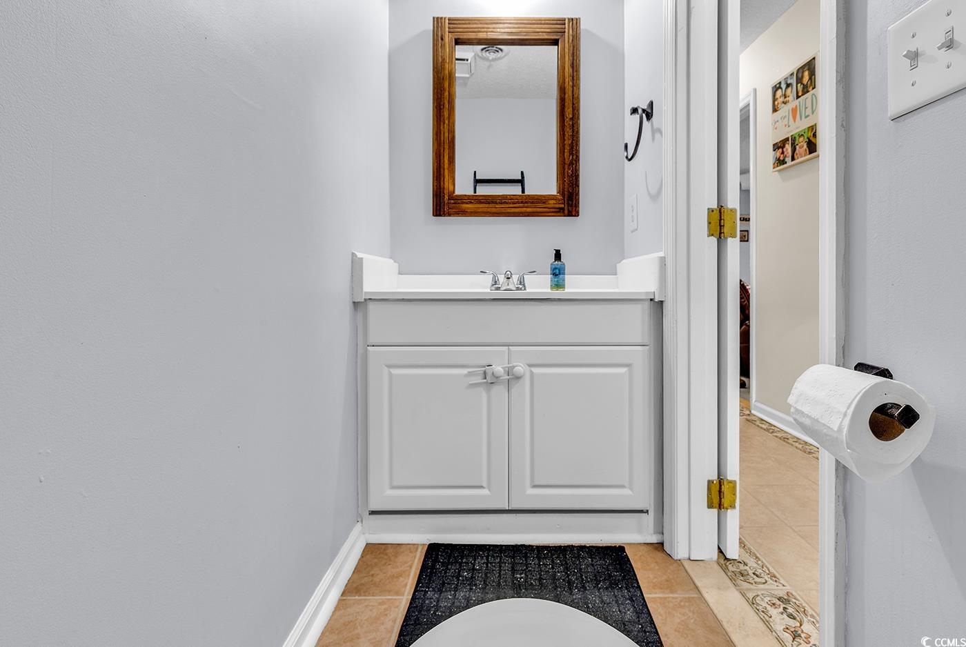 1890 Auburn Ln. Unit: 33-D