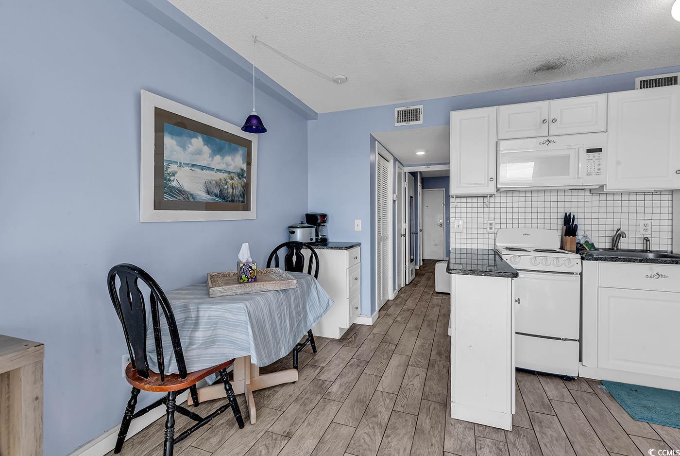 5905 South Kings Hwy. Unit: 432B