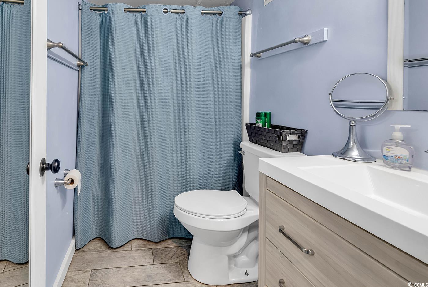 5905 South Kings Hwy. Unit: 432B
