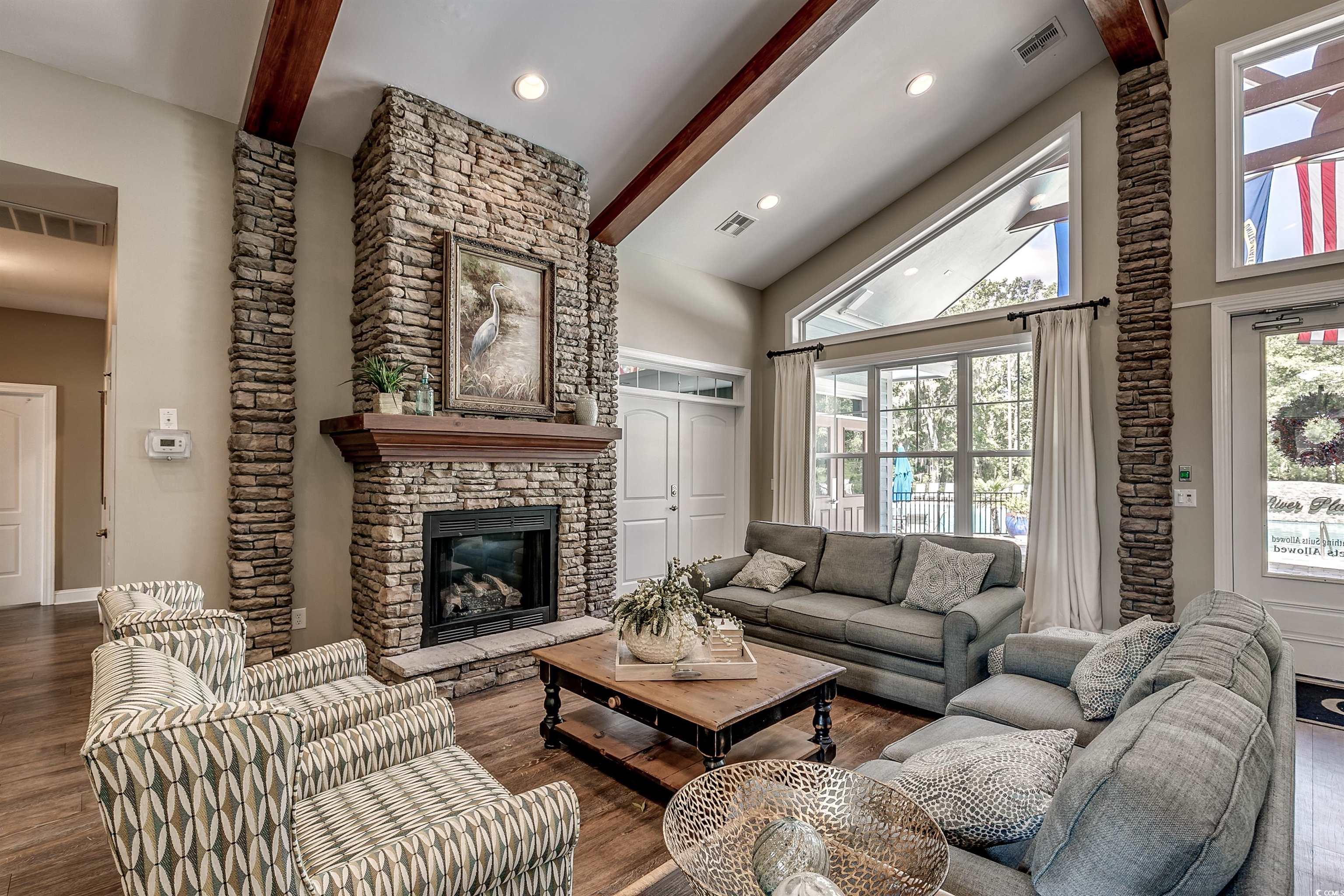 800 Jeter Ln.