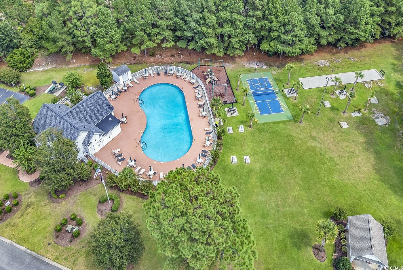 517 Hillsborough Dr.