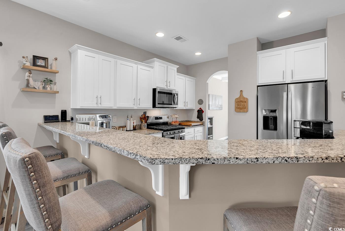 517 Hillsborough Dr.