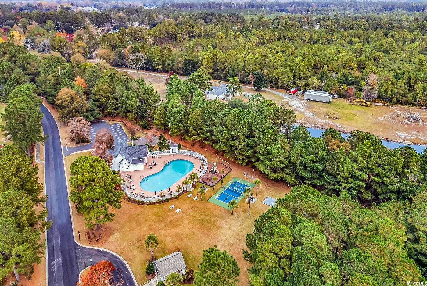 517 Hillsborough Dr.