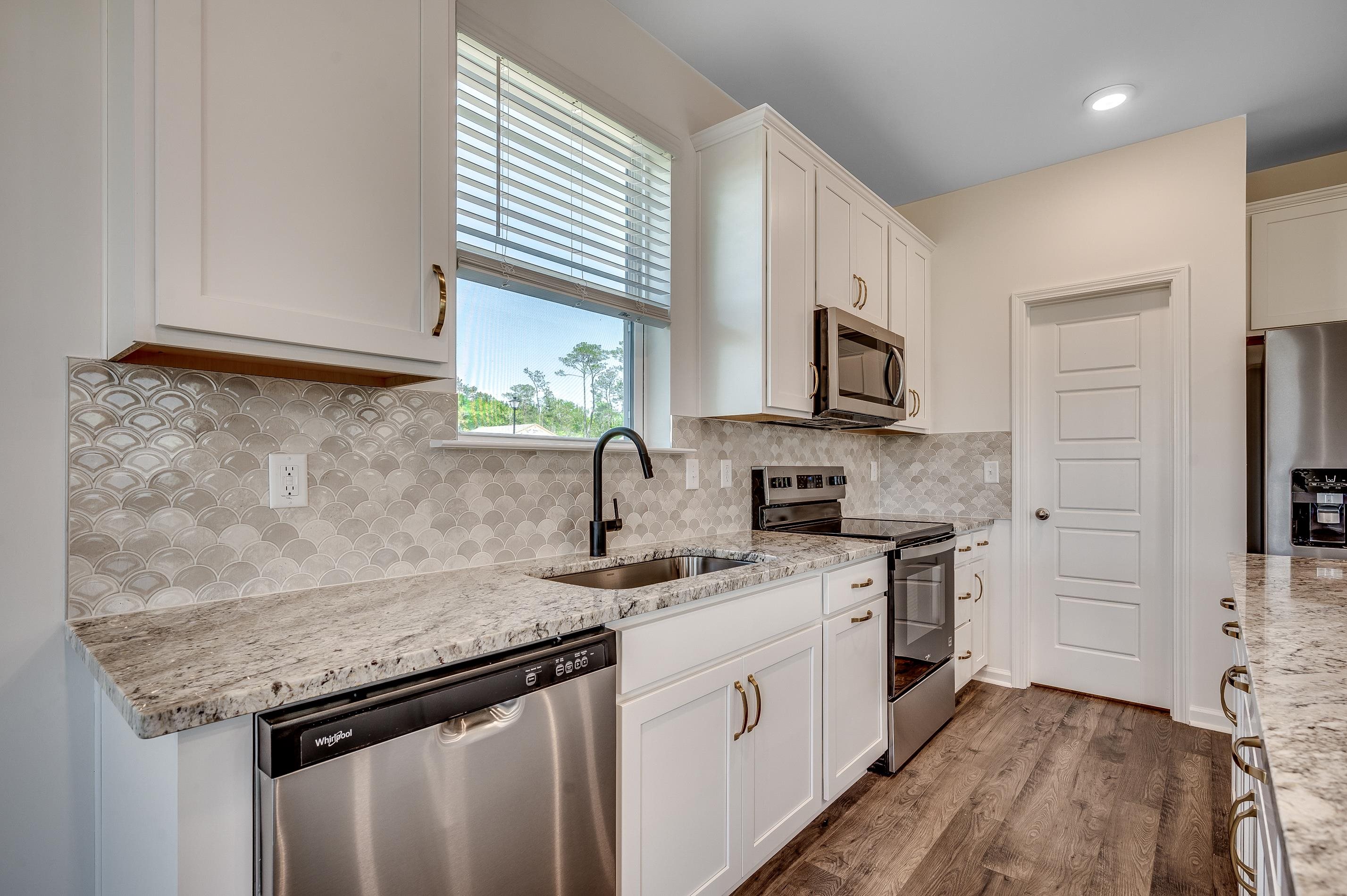 6029 Harness Ct.