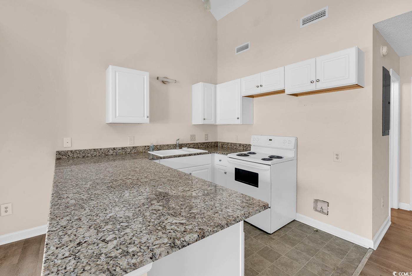 510 Fairwood Lakes Dr. Unit: 21-P