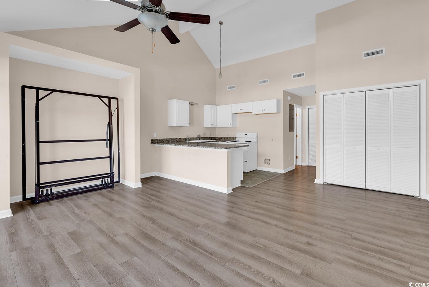 510 Fairwood Lakes Dr. Unit: 21-P