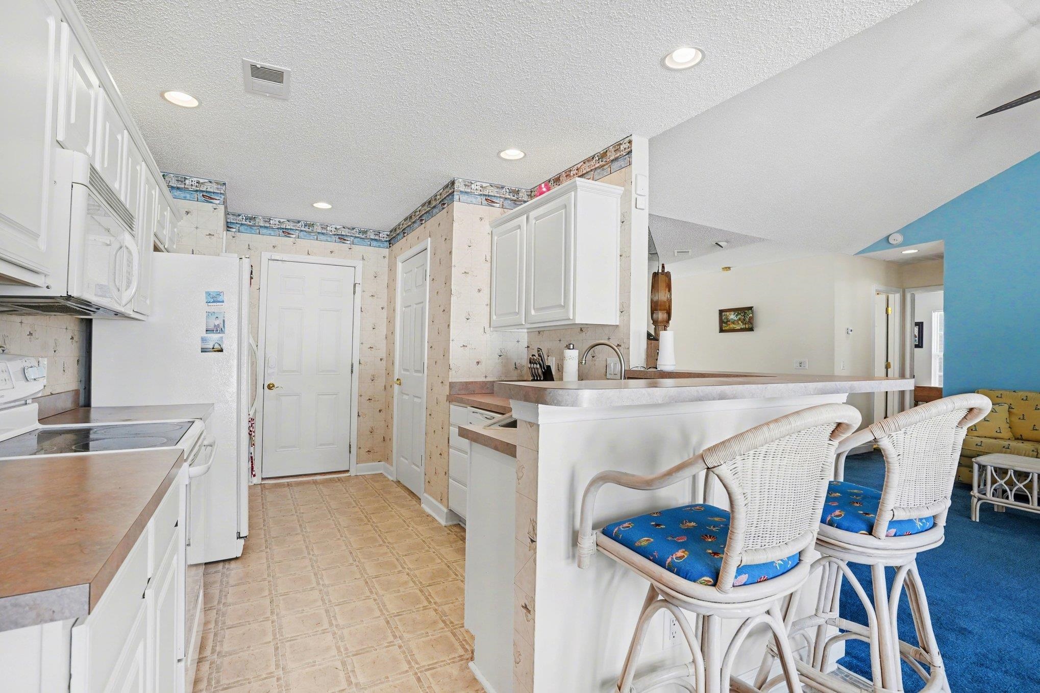 504 Whitebark St.