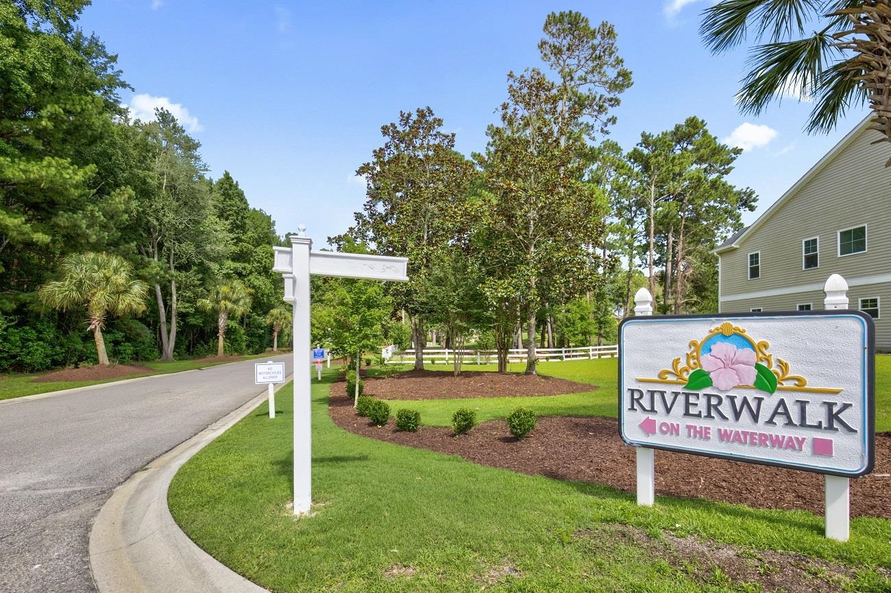 705 Riverwalk Dr. Unit: 102