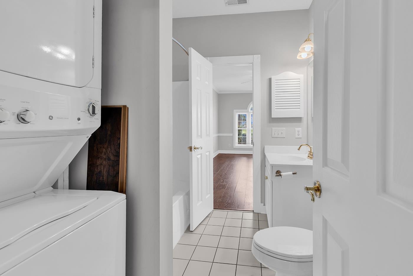 705 Riverwalk Dr. Unit: 102