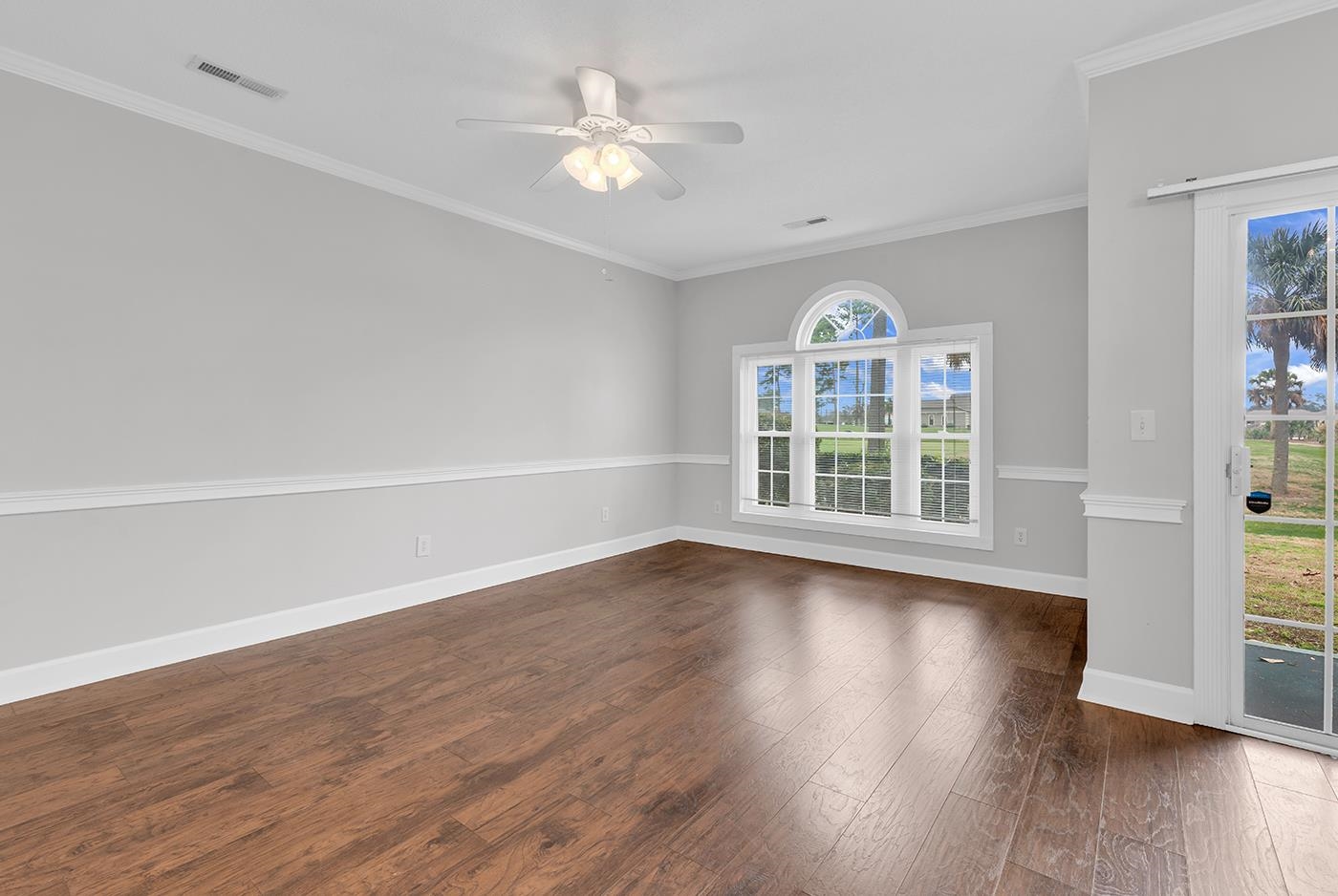 705 Riverwalk Dr. Unit: 102
