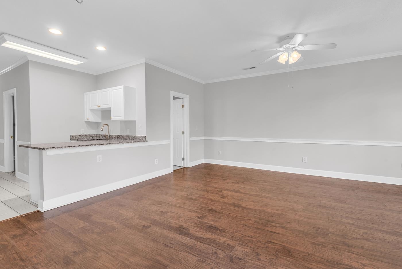 705 Riverwalk Dr. Unit: 102