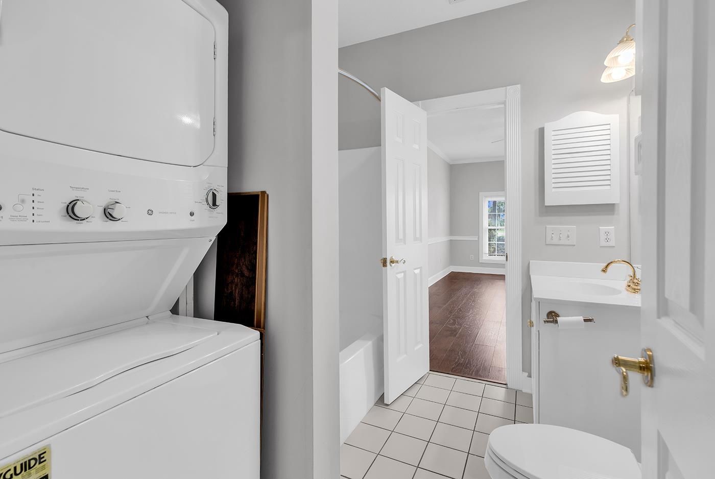 705 Riverwalk Dr. Unit: 102