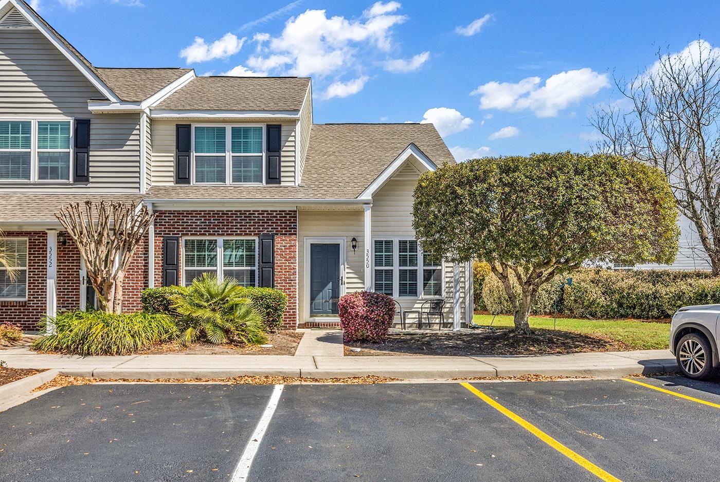 3550 Chestnut Dr. Unit: 3550