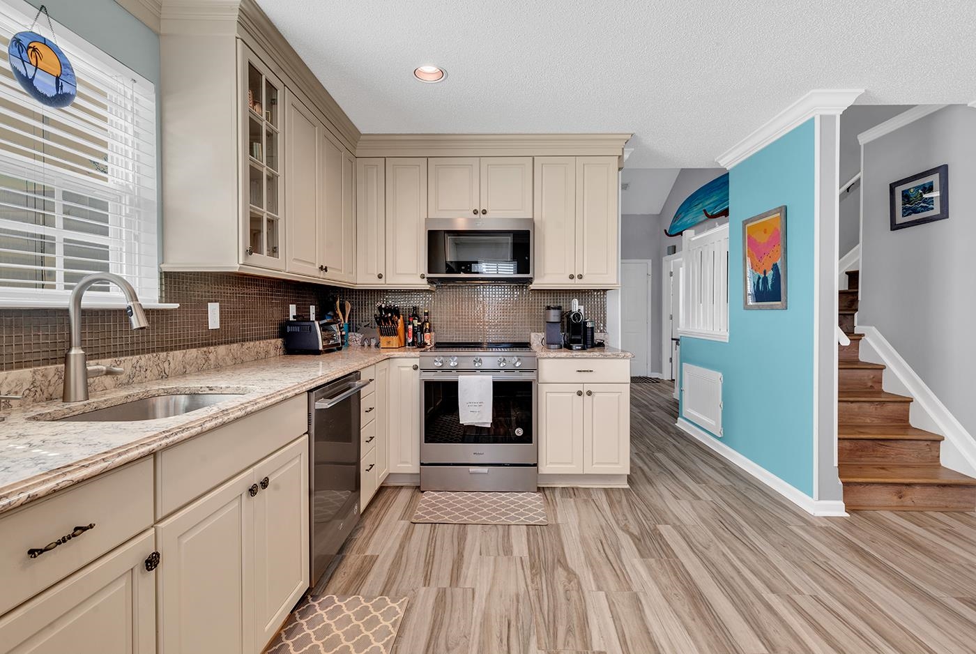 3550 Chestnut Dr. Unit: 3550