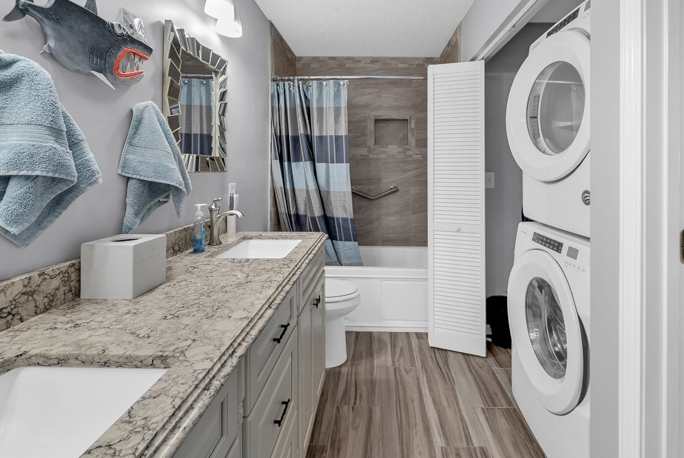 3550 Chestnut Dr. Unit: 3550