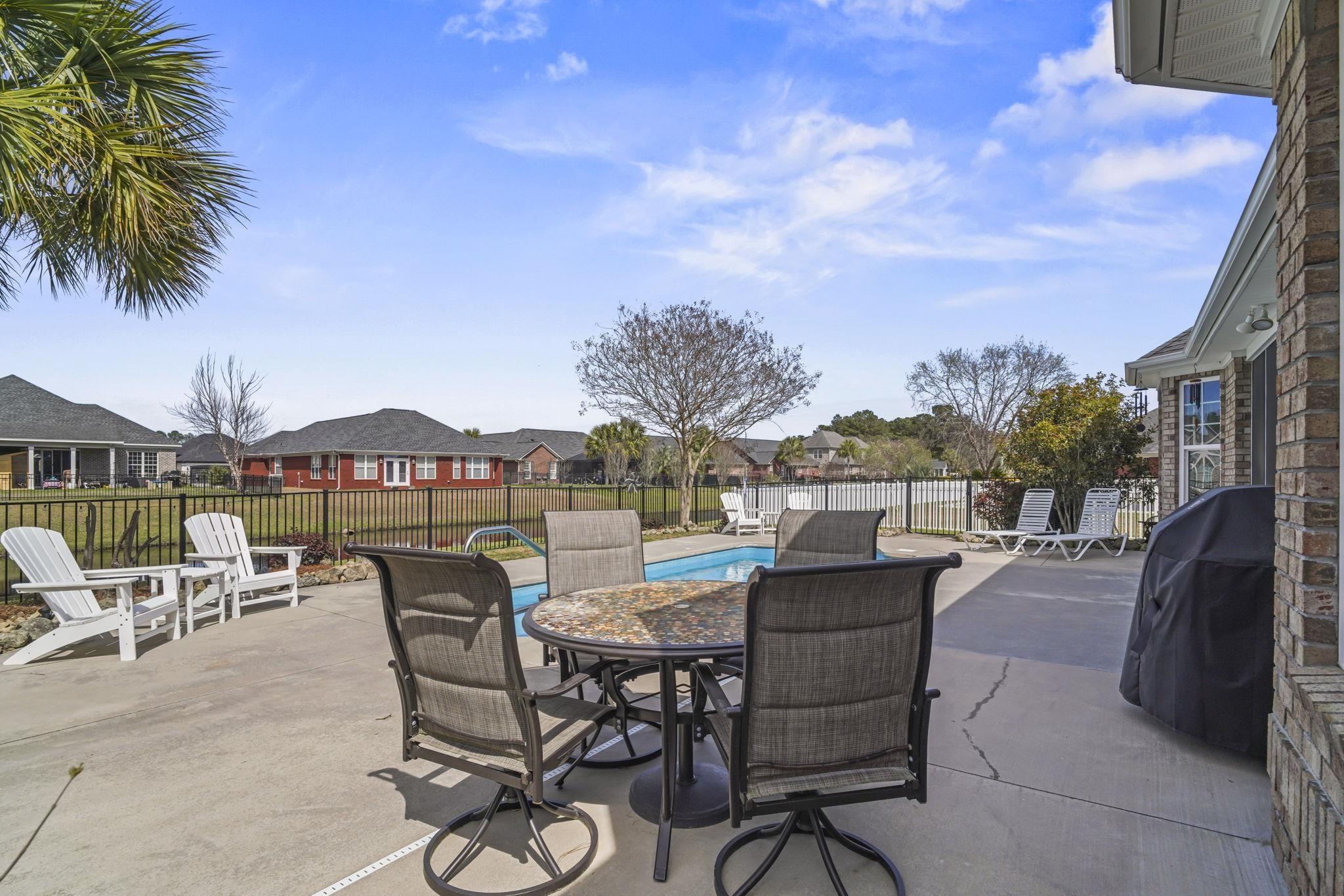 555 Linton Park Rd.