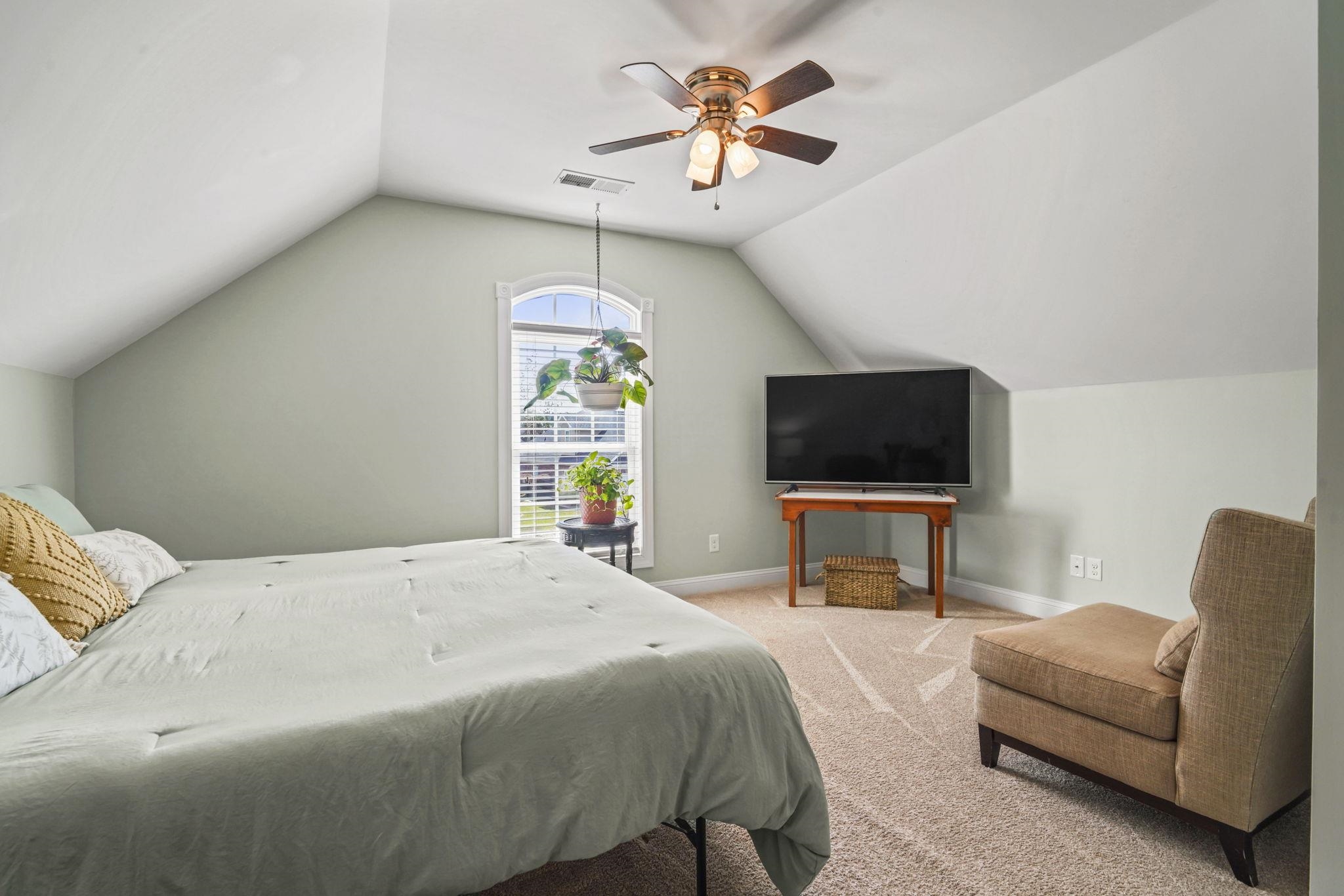 555 Linton Park Rd.