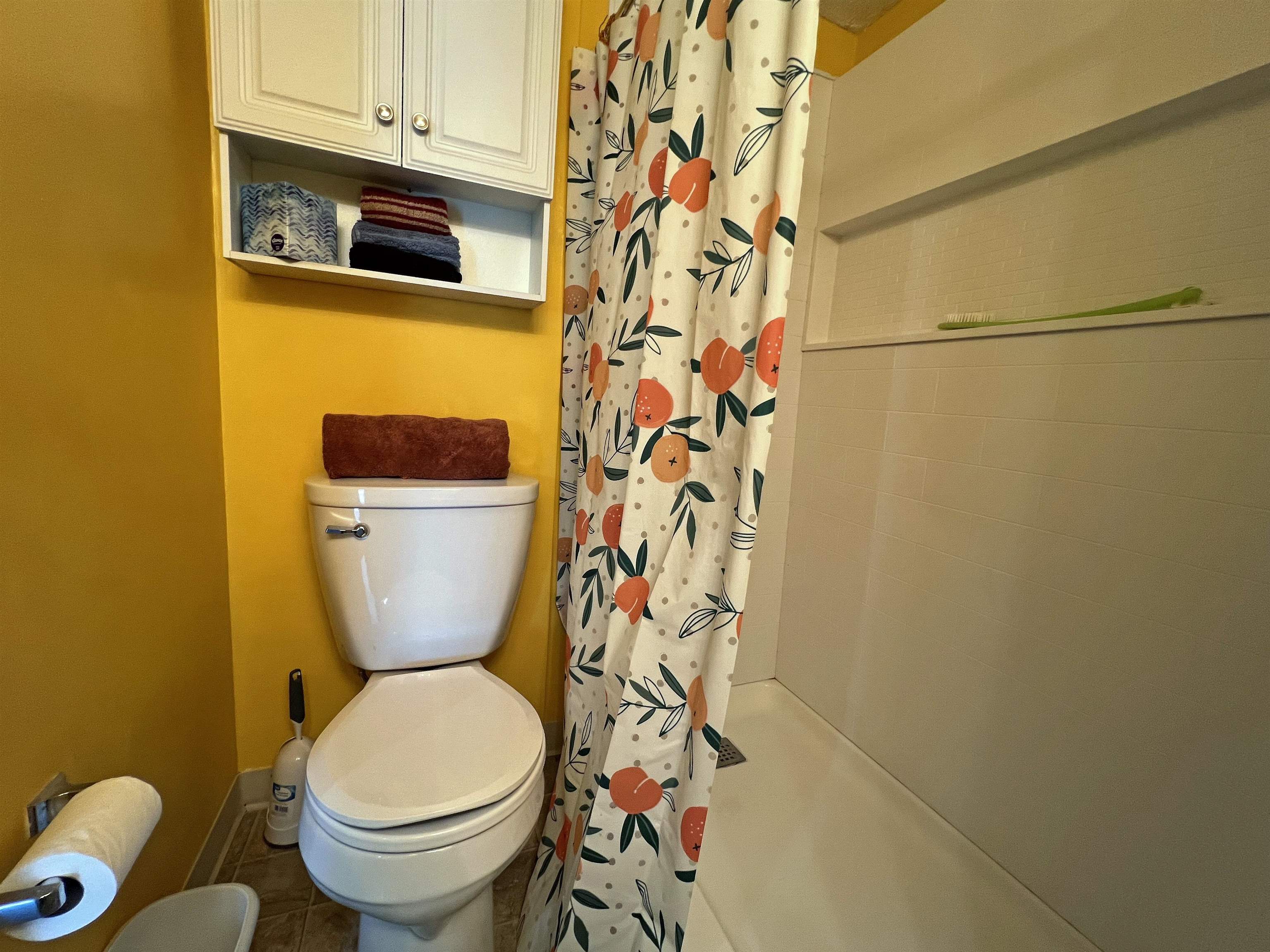 402 Tree Top Ct. Unit: B