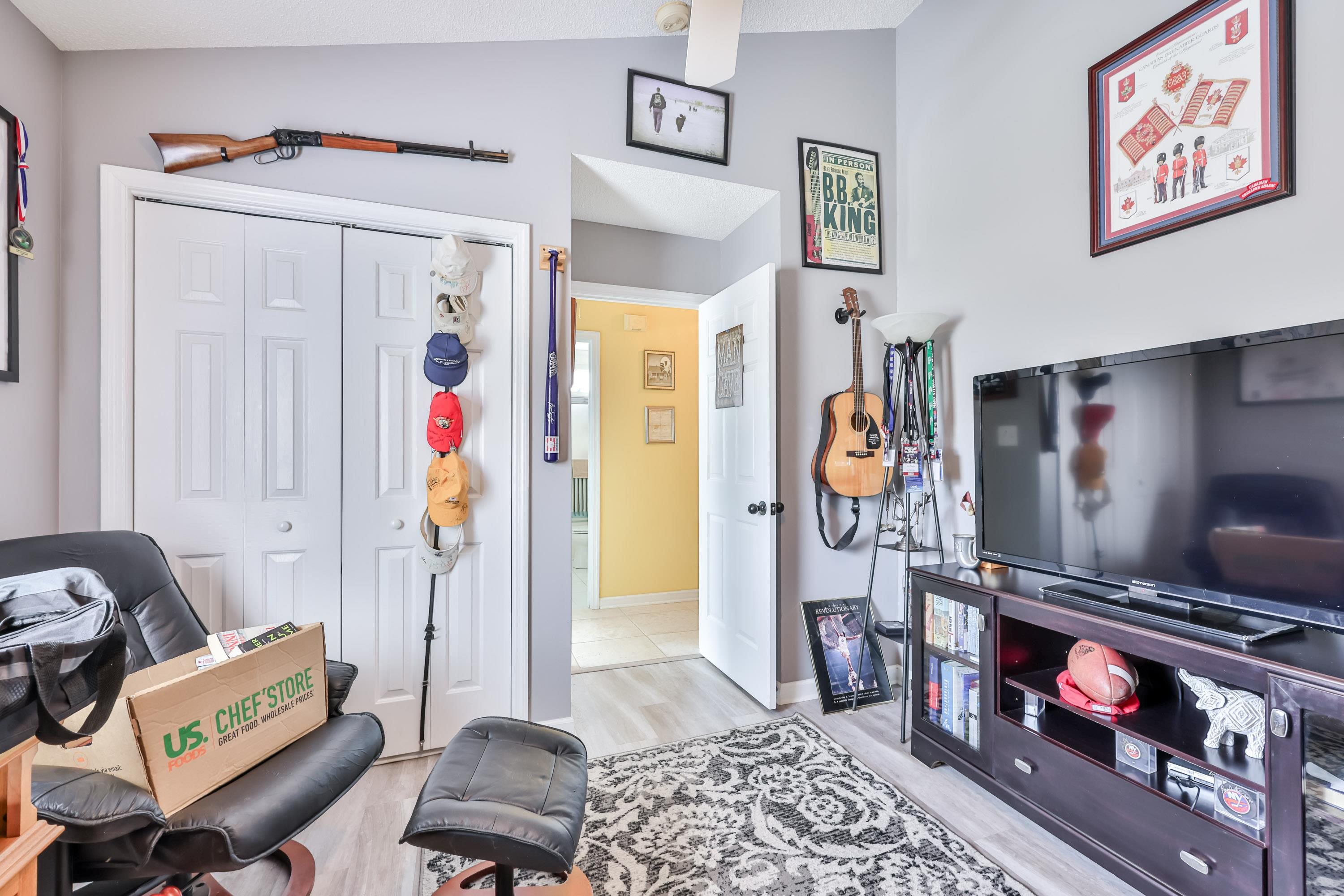 893 Castlewood Dr.