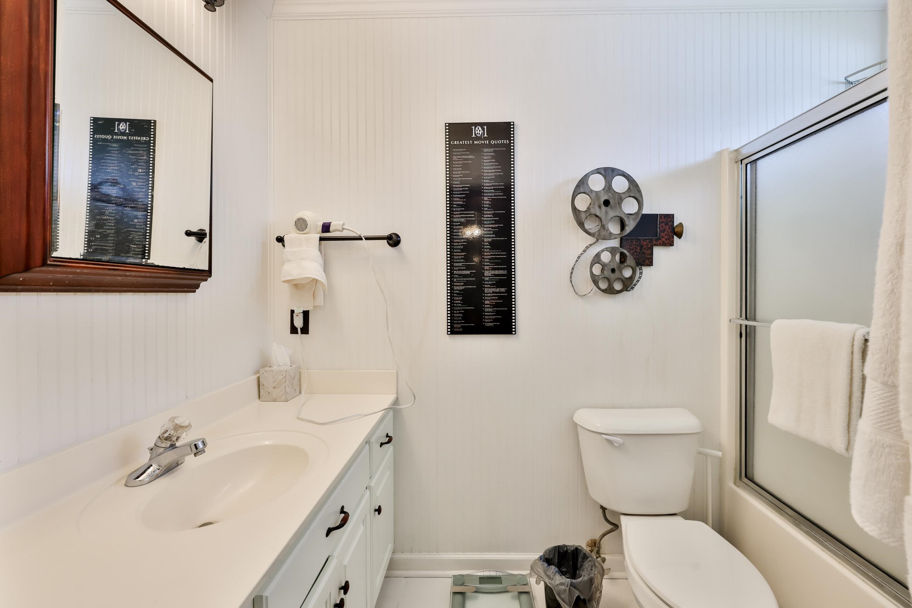 893 Castlewood Dr.