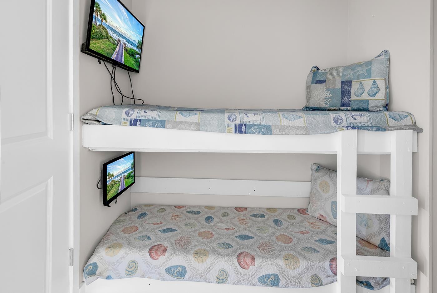 5905 South Kings Hwy. Unit: 532B
