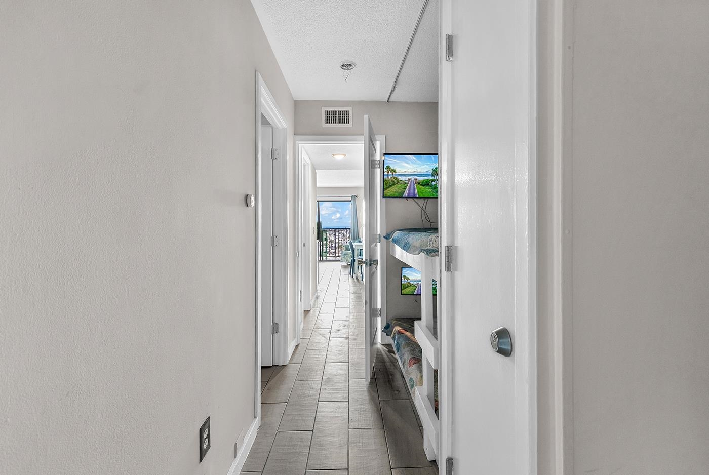 5905 South Kings Hwy. Unit: 532B