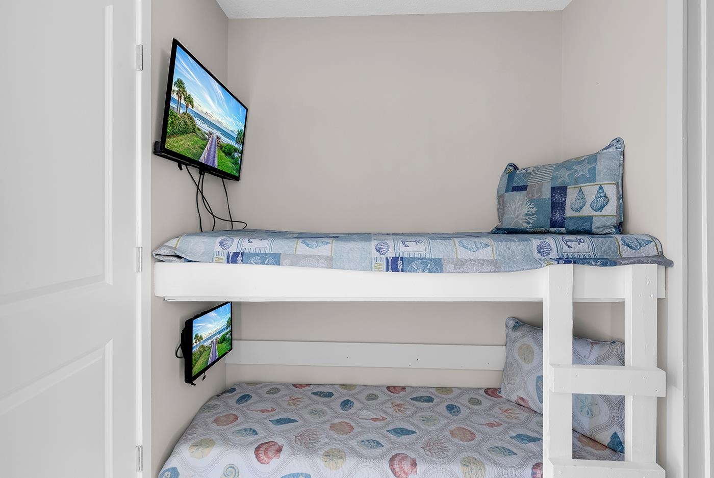 5905 South Kings Hwy. Unit: 532B