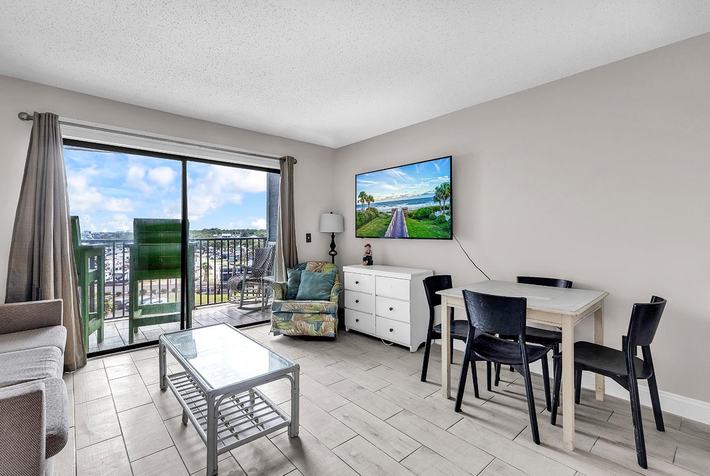 5905 South Kings Hwy. Unit: 532B