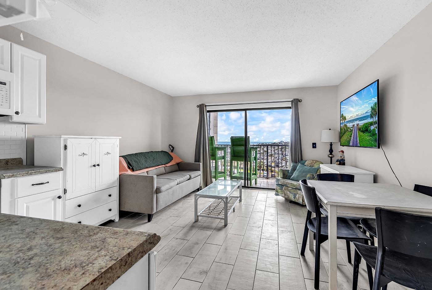 5905 South Kings Hwy. Unit: 532B