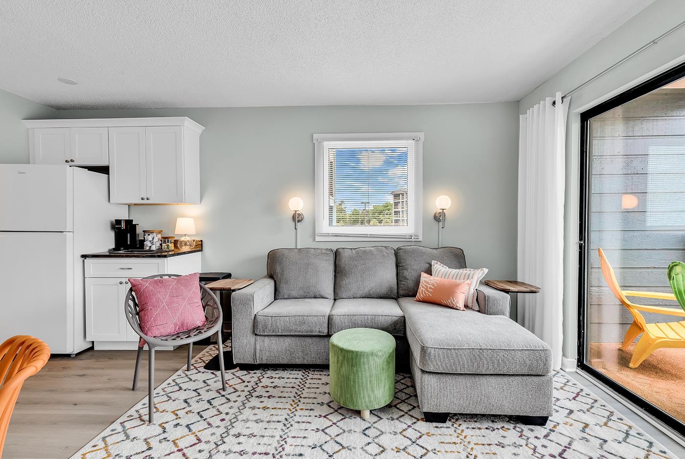 5905 South Kings Hwy. Unit: 235