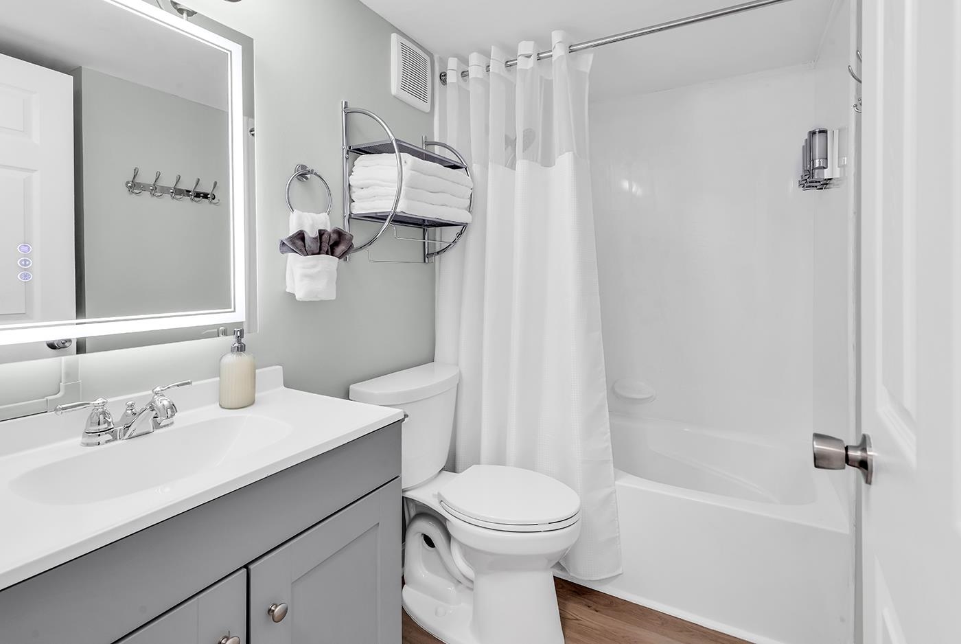 5905 South Kings Hwy. Unit: 235