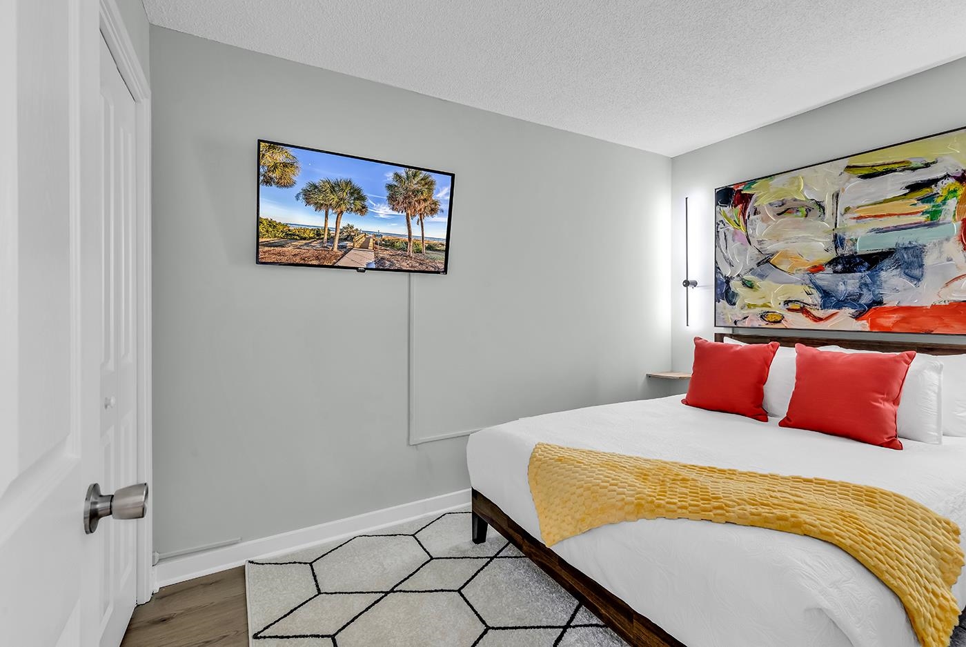 5905 South Kings Hwy. Unit: 235