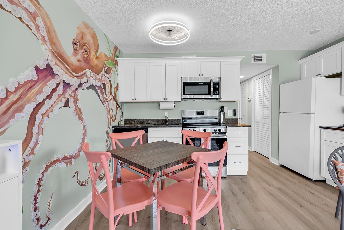 5905 South Kings Hwy. Unit: 235