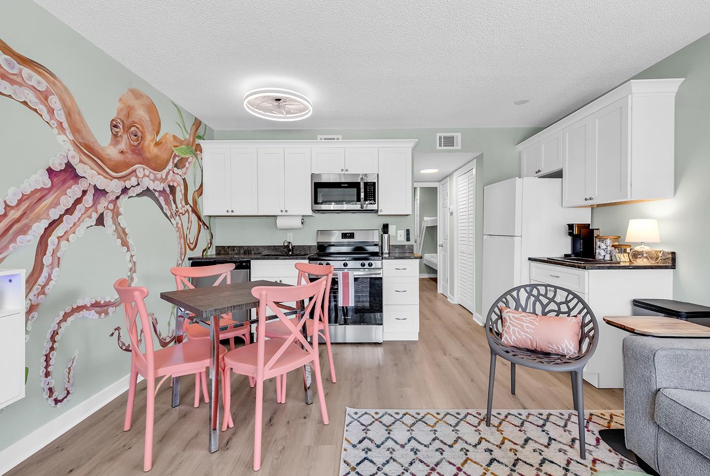 5905 South Kings Hwy. Unit: 235