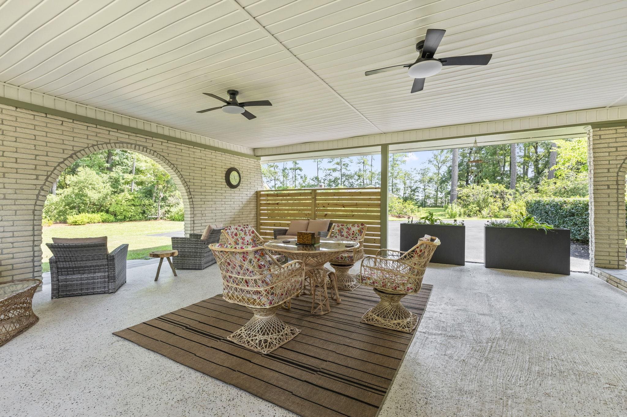207 Glass Hill Dr.