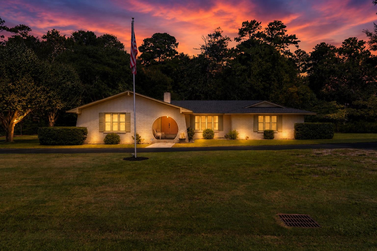 207 Glass Hill Dr.