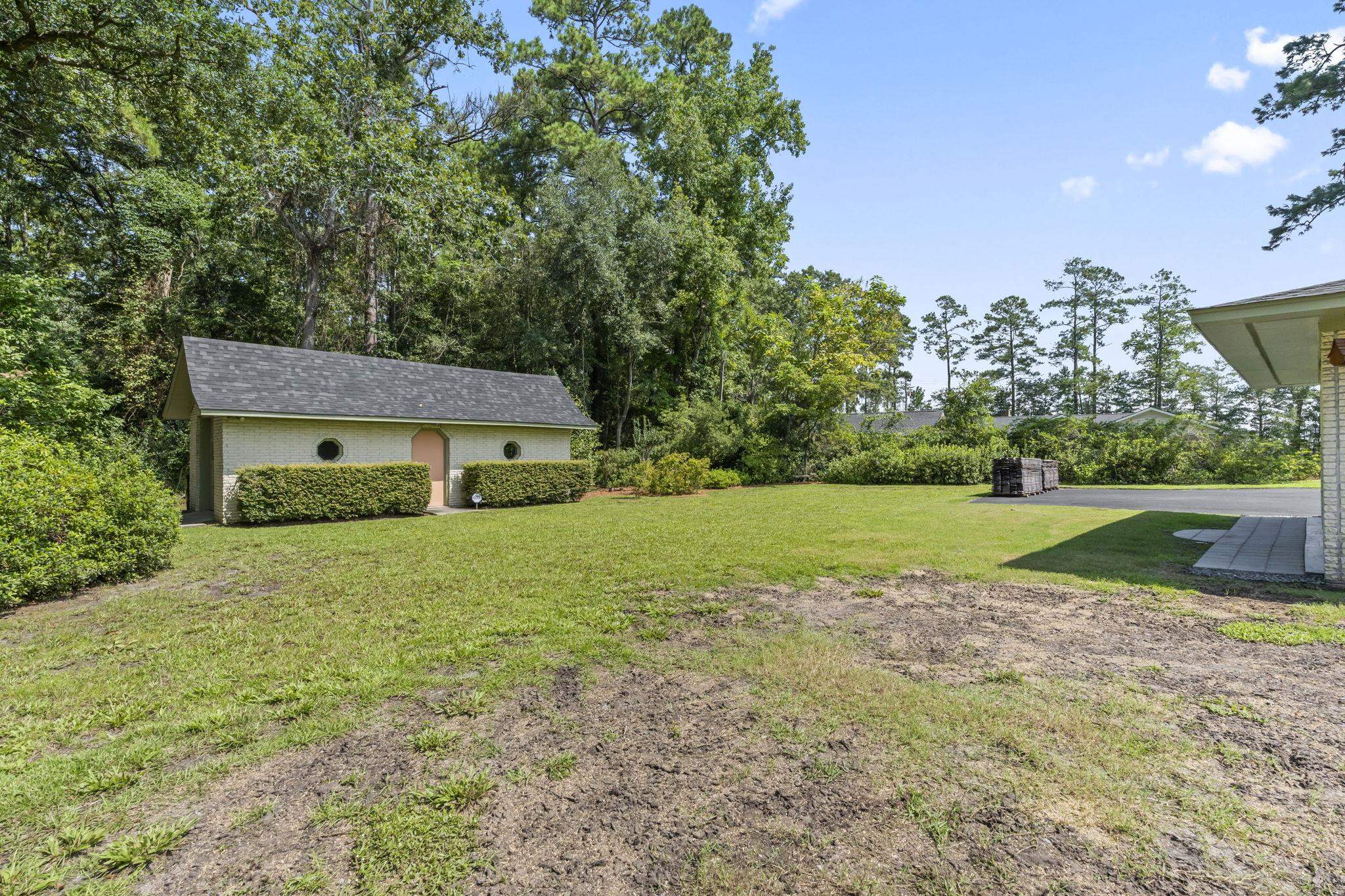 207 Glass Hill Dr.